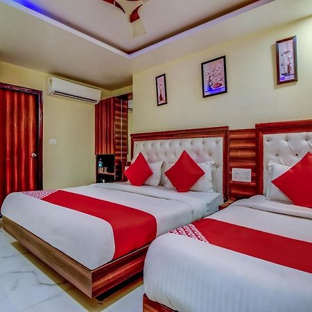 Hotel Sarthak Palace - By Pooja Hospitality Új-Delhi Kültér fotó