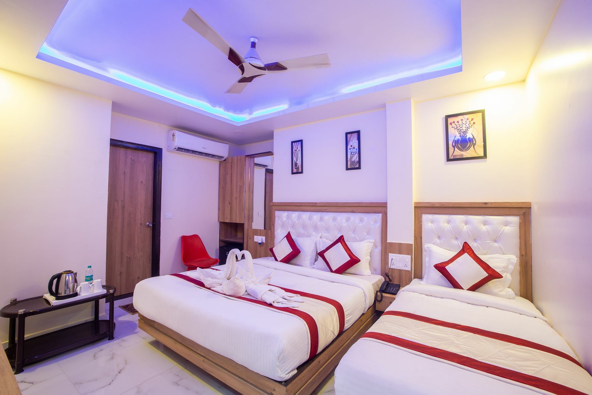 Hotel Sarthak Palace - By Pooja Hospitality Új-Delhi Kültér fotó