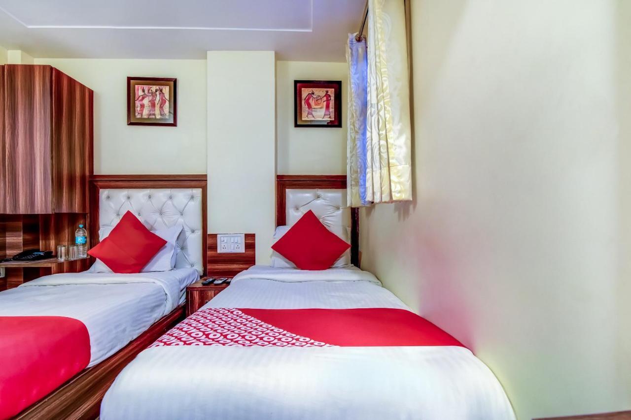 Hotel Sarthak Palace - By Pooja Hospitality Új-Delhi Kültér fotó