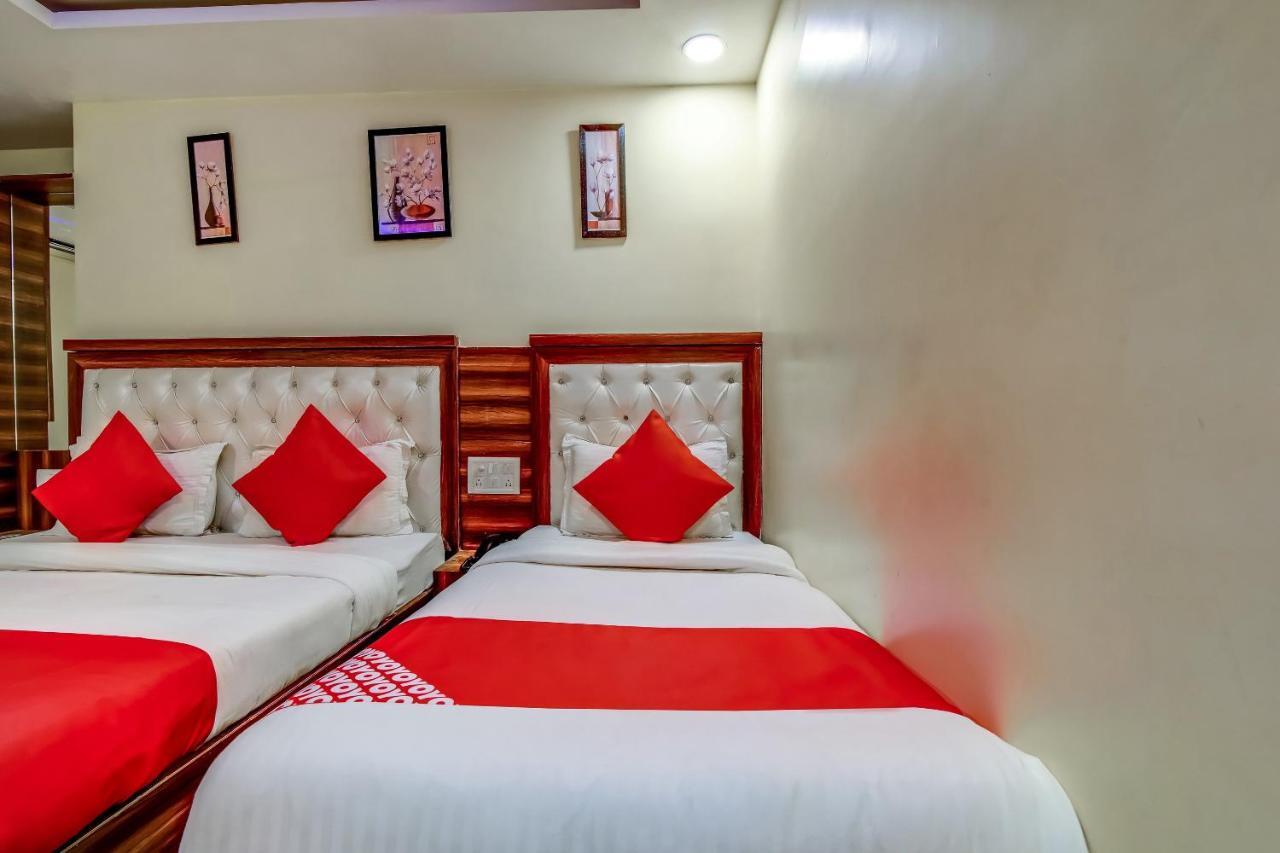 Hotel Sarthak Palace - By Pooja Hospitality Új-Delhi Kültér fotó