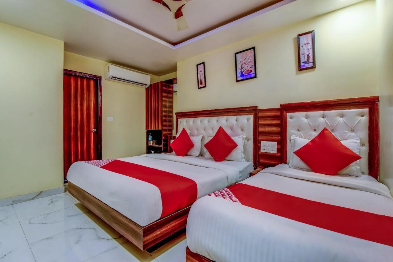Hotel Sarthak Palace - By Pooja Hospitality Új-Delhi Kültér fotó