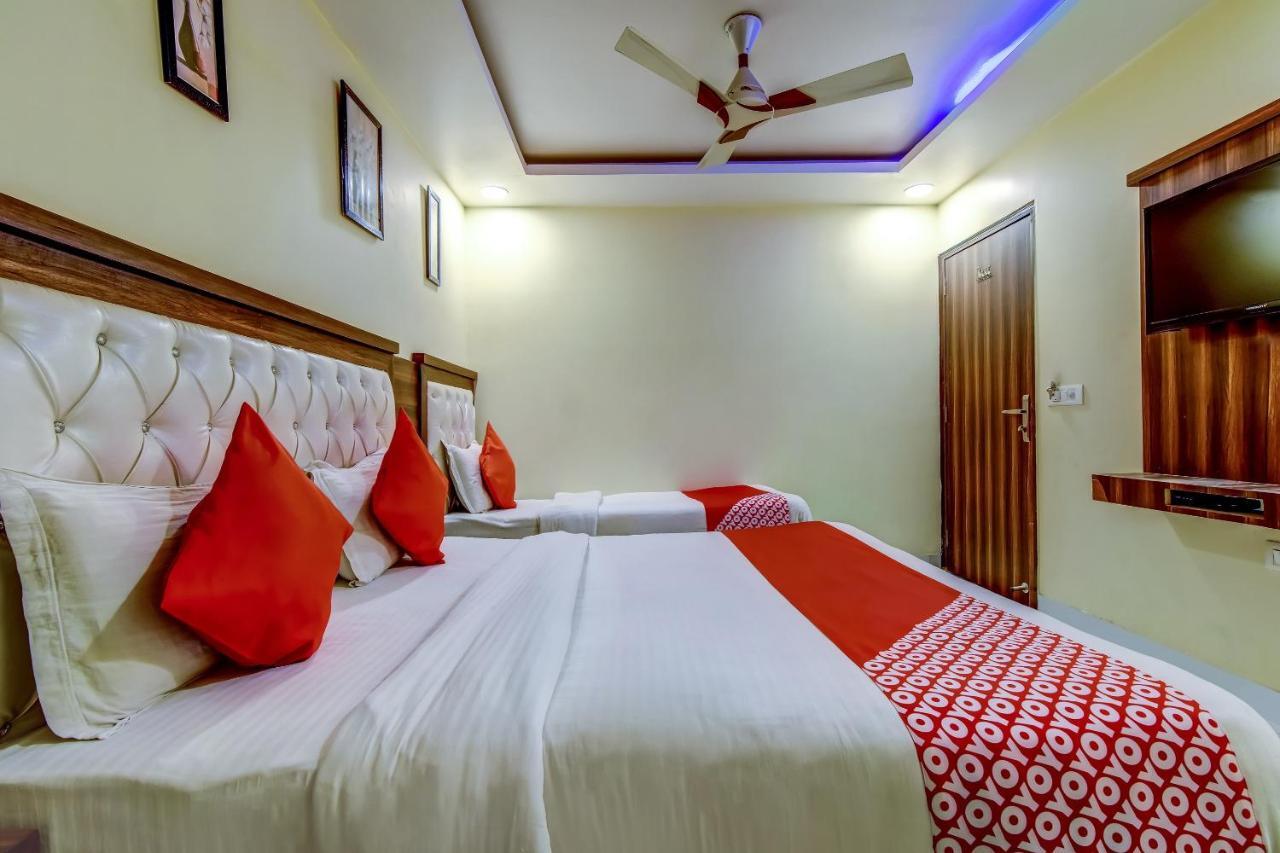Hotel Sarthak Palace - By Pooja Hospitality Új-Delhi Kültér fotó